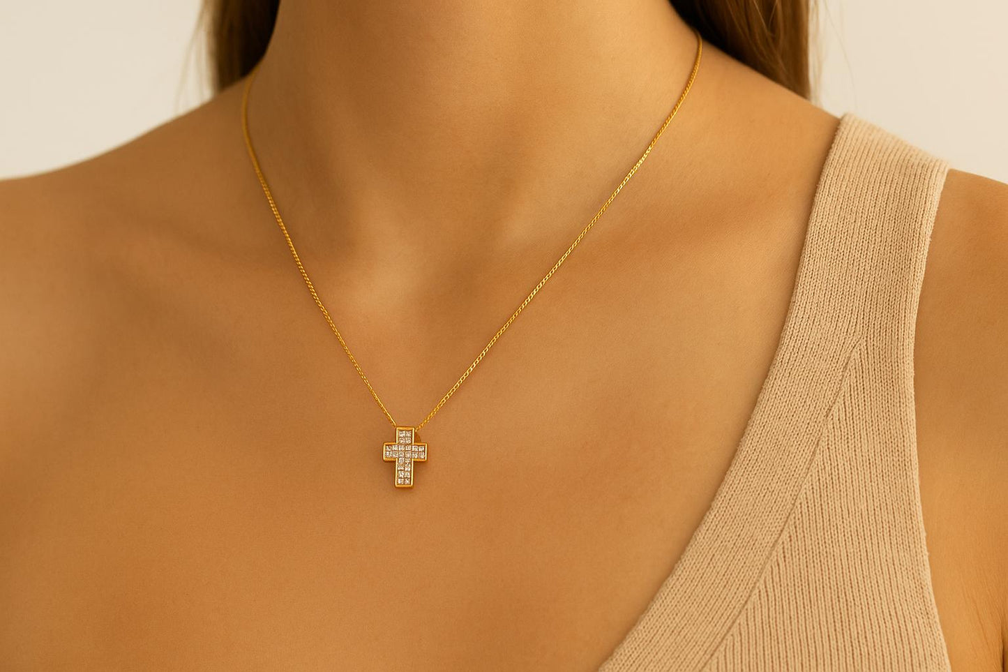 Pendant - Cross with delicate stones